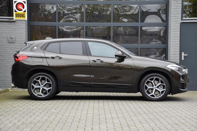 BMW X2 sDrive20i High Executive | Panoramadak