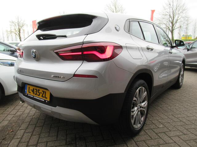 BMW X2 sDrive18i High Executive | Clima-Airco | Navigatie | Parkeersensoren | Incl. BOVAG Garantie | Bluetooth |