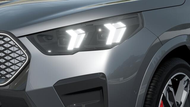 BMW X2 iX2 eDrive20 High Executive M Sport / Panoramadak / Trekhaak / Sportstoelen / M Adaptief onderstel / Comfort Access / Adaptieve LED / Head-Up / Harman-Kardon