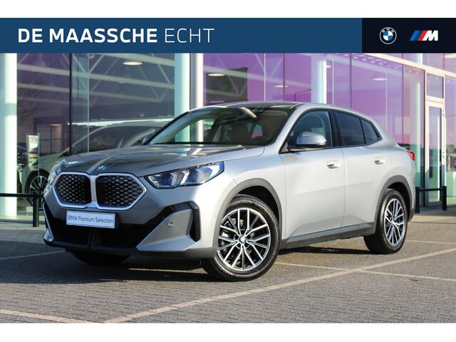 BMW X2 iX2 eDrive20 / Achteruitrijcamera / PDC