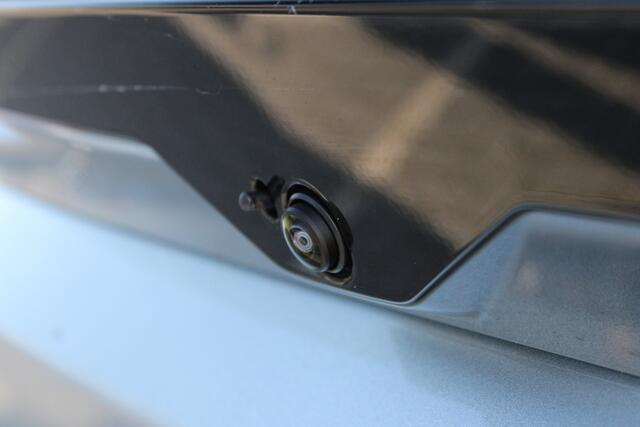 BMW X2 iX2 eDrive20 / Achteruitrijcamera / PDC