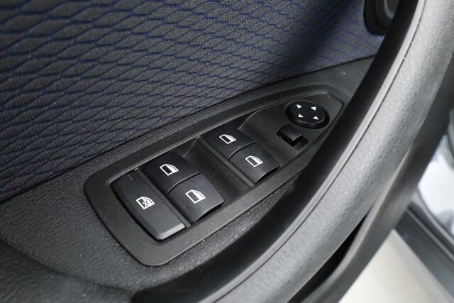 BMW X2 xDrive20i M Sport | HUD | Navi + Apple CarPlay | Camera | Stoelverw. | 19'' | Park Assist | Elek. Achterklep