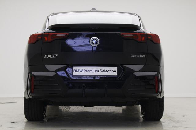 BMW X2 iX2 eDrive20 67kWh | M-Sport | 19" | Voorbereiding Driving Assistant Plus | Camera