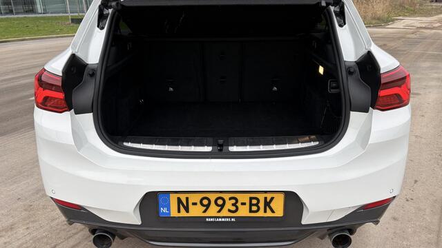 BMW X2 sDrive20i High Executive M-Sport Pano Alcantara Navi groot