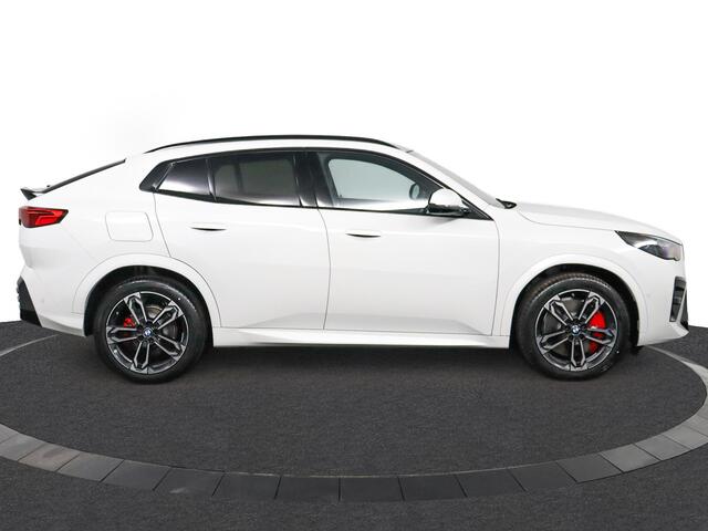 BMW X2 iX2 eDrive20 67 kWh M Sport Edition | M Sportpakket Pro | Innovation Pack | Driving Assistant Plus | Comfort Access | Panoramadak | Harman-Kardon | Head-Up |