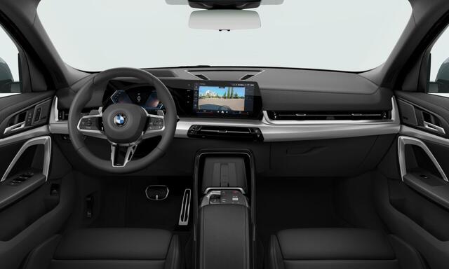 BMW X2 sDrive20i | M-Sport Pro | 19'' | Panorama. | Elek. stoel | Harman/Kardon | Driv. Prof. | Park. Plus | Head-Up | Comf. Acc. | Trekhaak | Verlichte grille | Stuur + stoelverw.