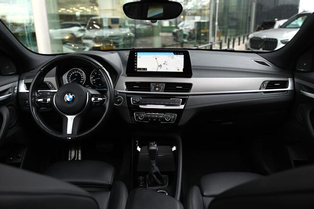 BMW X2 xDrive25e High Executive M Sport Automaat / Panoramadak / Sportstoelen / Head-Up / Achteruitrijcamera / Comfort Access / Harman-Kardon