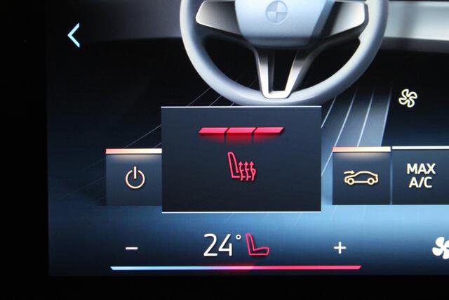 BMW X2 sDrive20i |Pano|Leder|Stoelverwarming|M-sport