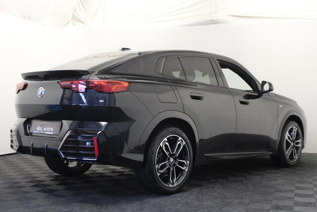 BMW X2 sDrive20i |Pano|Leder|Stoelverwarming|M-sport