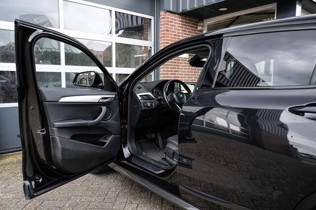 BMW X2 sDrive18i High Executive | Camera | Cruise | Stoelverwarming | 19 Inch |