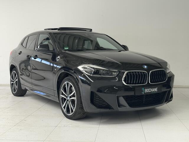 BMW X2 xDrive25e M-sport | Stoelverwarming | Panoramadak | Achteruitrijcamera | Navigatie | Sport | M-sport |