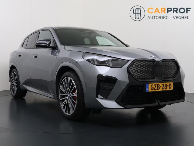 BMW X2 iX2 xDrive30 67 kWh M-Sport | Trekhaak | 360 Camera | HUD | Harman Kardon | 100% SOH
