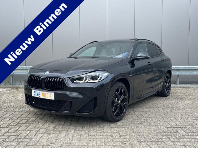 BMW X2 xDrive25e High Executive M-Pakket / Pano / Vol Leder / Haed-up / Key Less