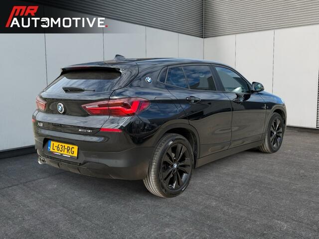 BMW X2 sDrive 18i Executive - Stoelverwarming, Trekhaak, PDC, Navi