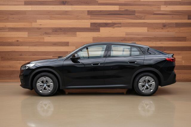 BMW X2 iX2 eDrive20 67 kWh | SOH 100%