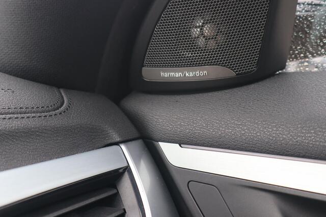 BMW X2 sDrive20i High Executive | M-Sport | Head-up | Camera | Memory stoelen | Trekhaak