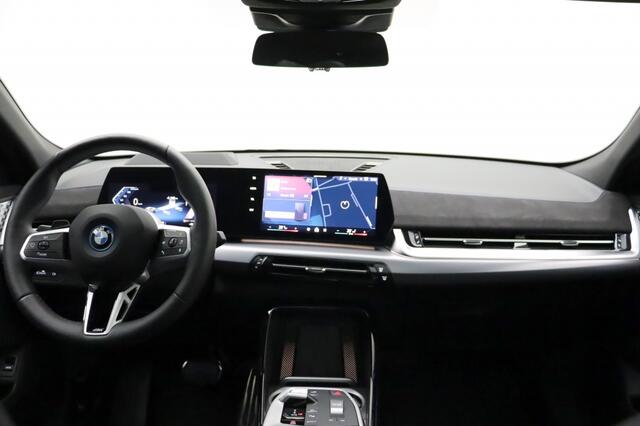 BMW X2 iX2 xDrive30 65kWh | M-Sport | Harman-Kardon | Pano | 313PK!