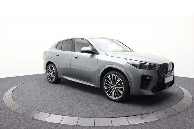 BMW X2 iX2 xDrive30 65kWh | M-Sport | Harman-Kardon | Pano | 313PK!