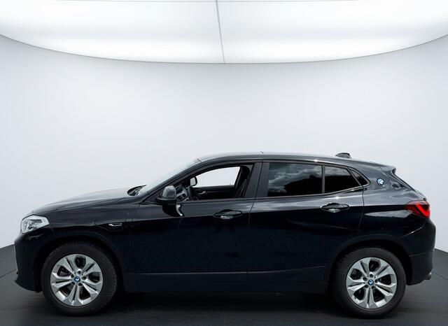 BMW X2 xDrive25e 220PK HIGH EXECUTIVE LEDER/CAMERA/NAVI/HEAD-UP