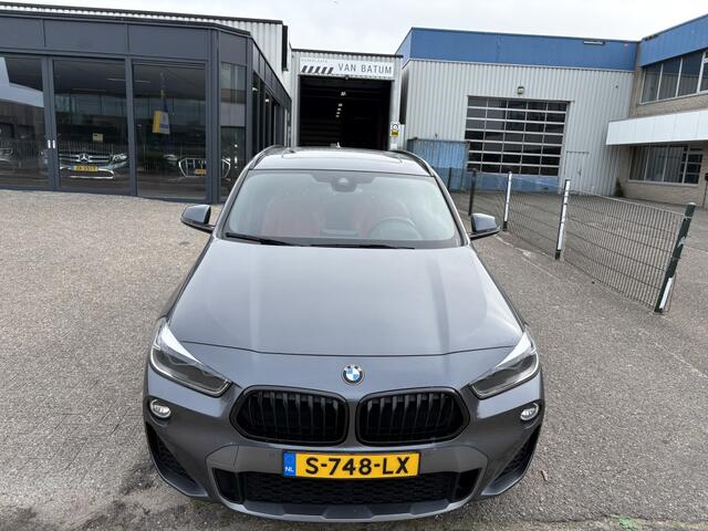BMW X2 sDrive20i High Executive | Panodak | Leer | Trekhaak | Automaat