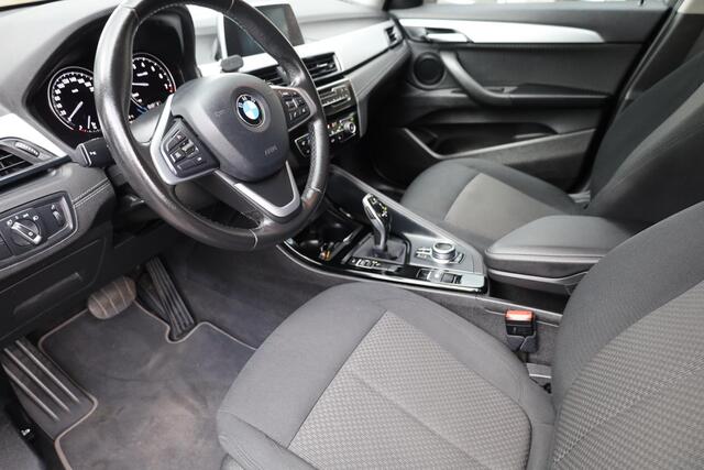 BMW X2 1.8i sDrive Lefhebber Edition STOELVERW. ELEC-KLEP CRUISE CLIMA NAVI 2XPDC 18''LMV NETTE AUTO!