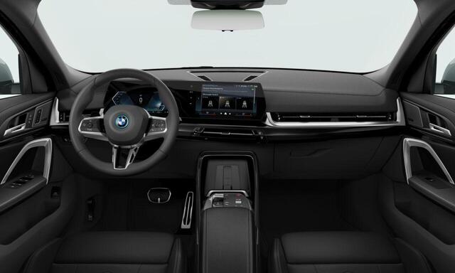 BMW X2 iX2 eDrive20 67 kWh | M-Sport Pro | Comfort Access | Massage | Elektrisch bediende stoel | Panoramadak | Premium Pack | Comfort Pack |