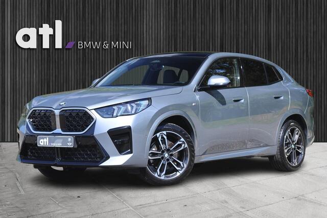 BMW X2 sDrive20i Launch Edition M-Sport | Pano | HUD | Harman Kardon | 360 Camera | Iconic Grille | Stoelverwarming | LED | Keyless | DAB l Etc.