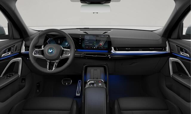 BMW X2 iX2 eDrive20 M-Sport - Pano - Trekhaak - Memoryzetel - Stuurwiel Verwarmd