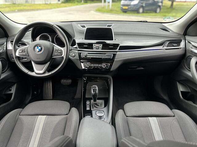 BMW X2 sDrive20i High Executive Edition |CAMERA|CLIMA|SFEERVERL.|LM VELGEN 18''|LED|CRUISE|STOEL VWM