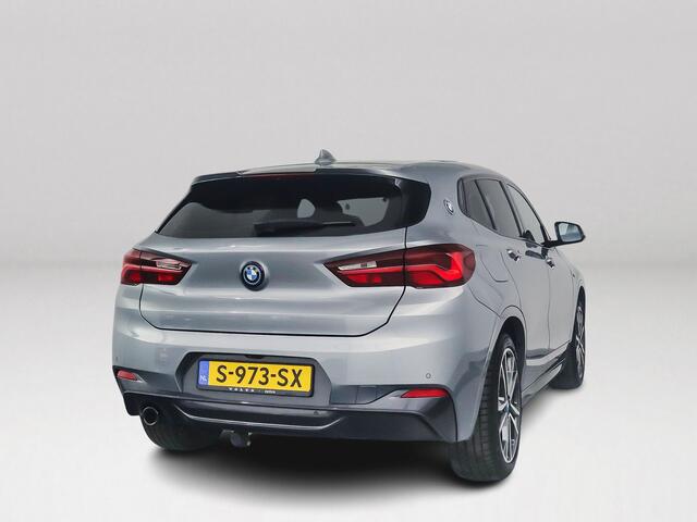 BMW X2 xDrive25e High Executive | Panoramadak | Parkeercamera | Head-up display | Stoelverwarming | Cruise control