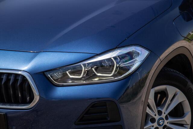 BMW X2 xDrive25e Executive CAMERA / PLUG IN HYBRID / STOELVERWARMING / DEALER ONDERHOUDEN