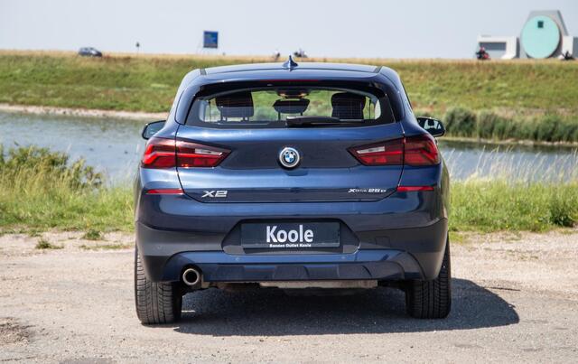 BMW X2 xDrive25e Executive CAMERA / PLUG IN HYBRID / STOELVERWARMING / DEALER ONDERHOUDEN