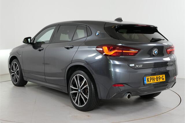 BMW X2 xDrive25e M-Sport | Head-up | Camera | Stl. verw. | Cruise | El. achterklep |