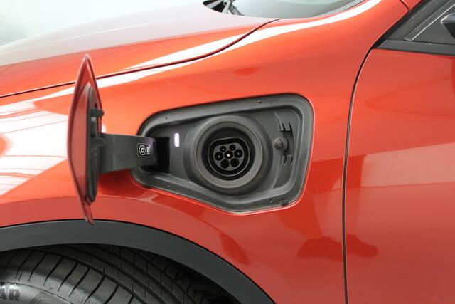 BMW X2 xDrive25e Executive, PHEV HYBRIDE |, RIJKLAAR | HEAD-UP SIAPLAY | CAMERA | FULL LED
