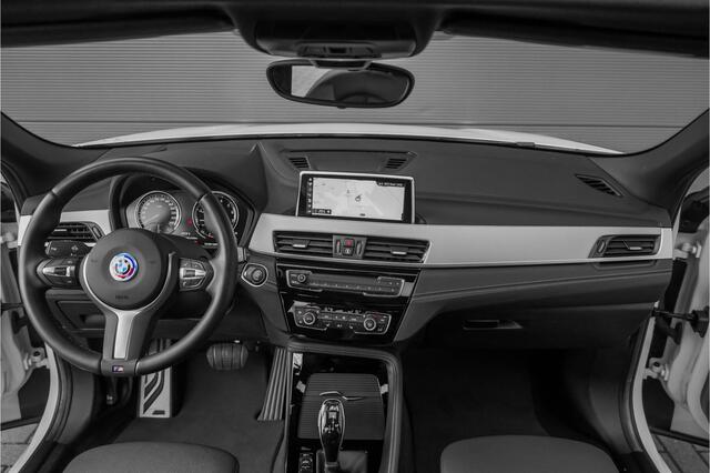BMW X2 sDrive18i M-Sport Pano Trekhaak Stoelverw 20"
