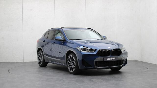 BMW X2 xDrive25e High Executive M-Sport X | Head-up | Panoramadak | Memory | Driving Assistant Plus | M Sportstoelen | Stuurwielverwarming