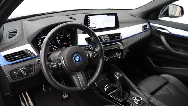BMW X2 xDrive25e High Executive M-Sport X | Head-up | Panoramadak | Memory | Driving Assistant Plus | M Sportstoelen | Stuurwielverwarming