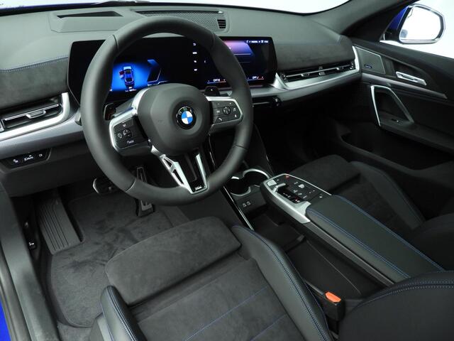 BMW X2 sDrive20i M-Sportpakket Pro / Panoramadak / Trekhaak / Harman-Kardon / Driving assist plus / Alu wielen 20 inch
