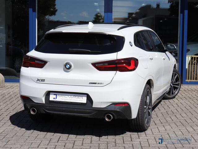 BMW X2 sDrive20i High Executive Edition | M-Pakket | Cruise Control met Remfunctie | Pano | Stoelverwarming | Leer | Elek. Kofferklep | Draadloos Opladen | Privacy Glas | Navi | HiFi-Audio | LED | DAB | Performance Control | M Sport-Chassis