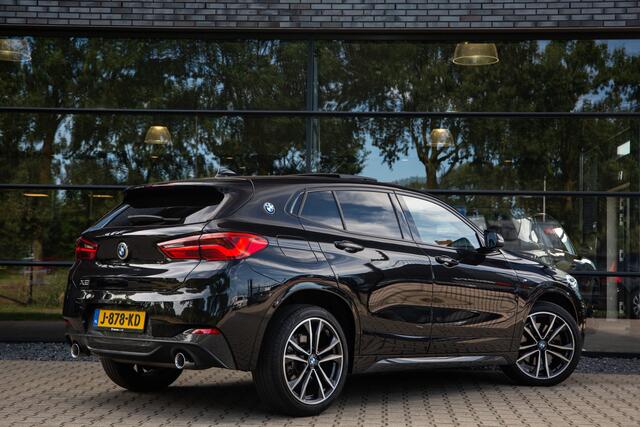 BMW X2 sDrive20i High Executive M-Sport , Panoramadak, Head-up display, Memory, Head-up display,
