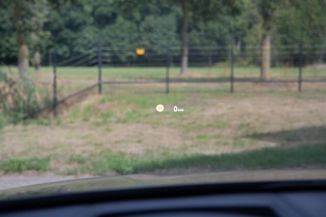 BMW X2 sDrive20i High Executive M-Sport , Panoramadak, Head-up display, Memory, Head-up display,