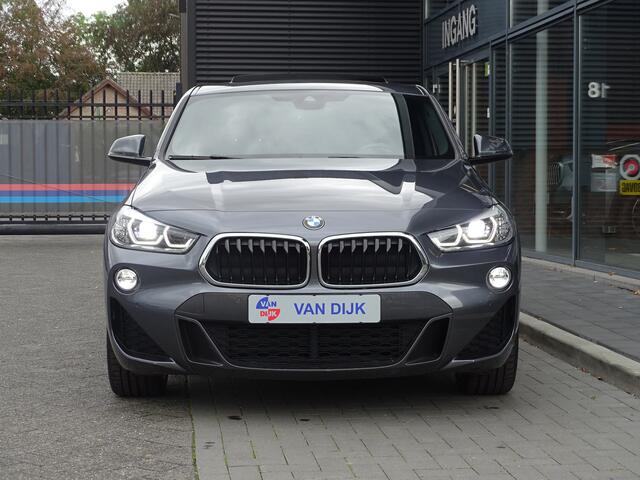 BMW X2 sDrive18i High Exe M Sport Pano.Dak Comfort Access Camera Park.Ass Memory Stoelen 19'' LM Velgen