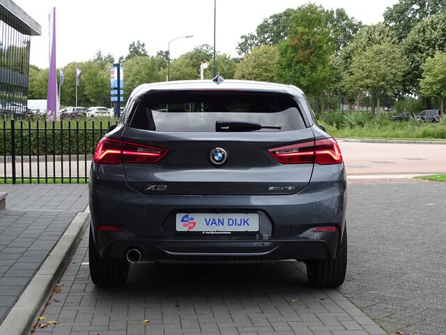 BMW X2 sDrive18i High Exe M Sport Pano.Dak Comfort Access Camera Park.Ass Memory Stoelen 19'' LM Velgen