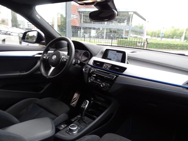 BMW X2 sDrive18i High Exe M Sport Pano.Dak Comfort Access Camera Park.Ass Memory Stoelen 19'' LM Velgen