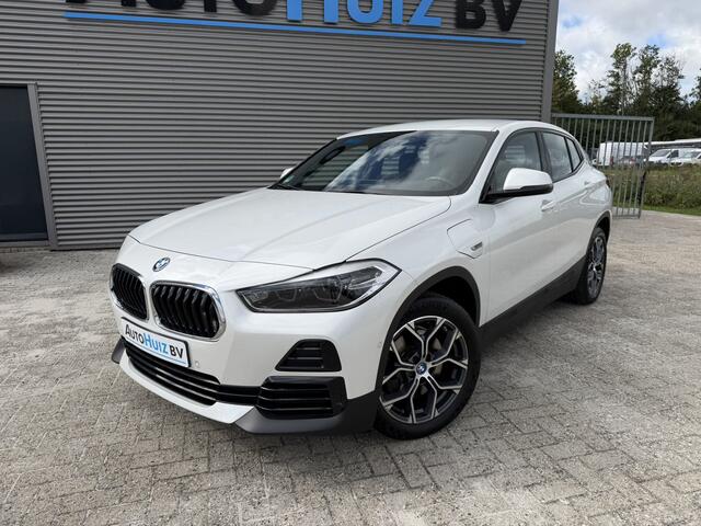 BMW X2 xDrive25e Executive xLine Leder Stoelverwarming Head-Up Display LED Harman-Kardon PDC 18 Inch Garantie t/m 14-05-2028