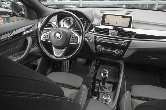 BMW X2 sDrive 18i Advantage Plus | Trekhaak | Navigatie