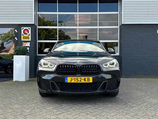 BMW X2 sDrive18i High Executive, M-pakket, Automaat, Cruise, Head-up, Camera, Navi, PDC, NAP