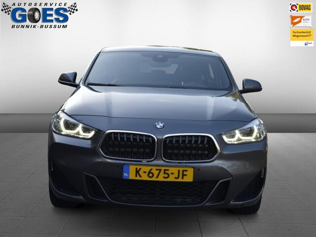 BMW X2 xDrive25e High Executive | M-pakket | Leder | Stoelverwarming