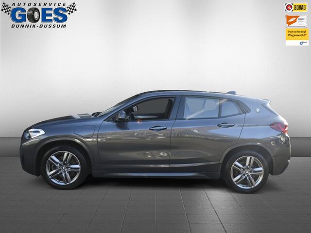 BMW X2 xDrive25e High Executive | M-pakket | Leder | Stoelverwarming