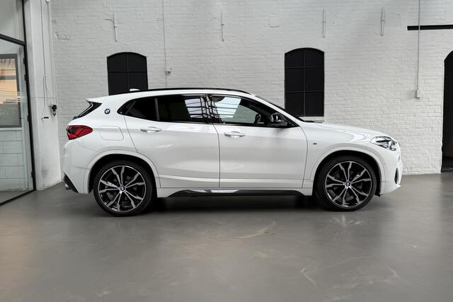 BMW X2 sDrive20i High Executive Edition M-Sport Panoramadak - Head up - stuurverwarming